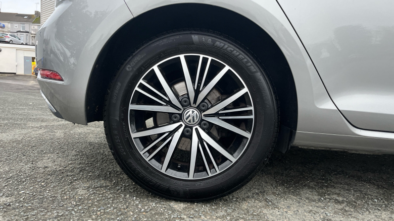 Volkswagen Golf 1.4 TSI SE 5dr Petrol Hatchback